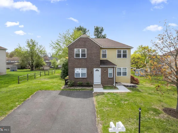 268 Jan Dr, Harleysville, PA 19438