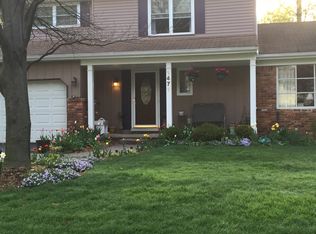 1471 Chanticlair Cir, Wixom, MI