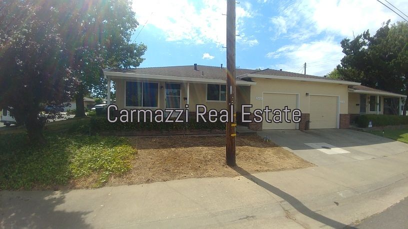 1st image of 240 Brady Ct