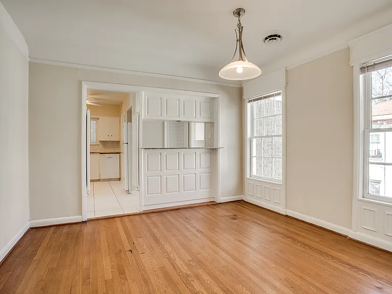 4301 Emerson Ave — Photo 4