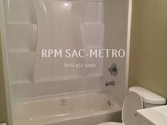 5th image of 321 Kelly Ct