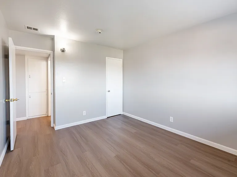 3077 Los Prados St #209 — Photo 26
