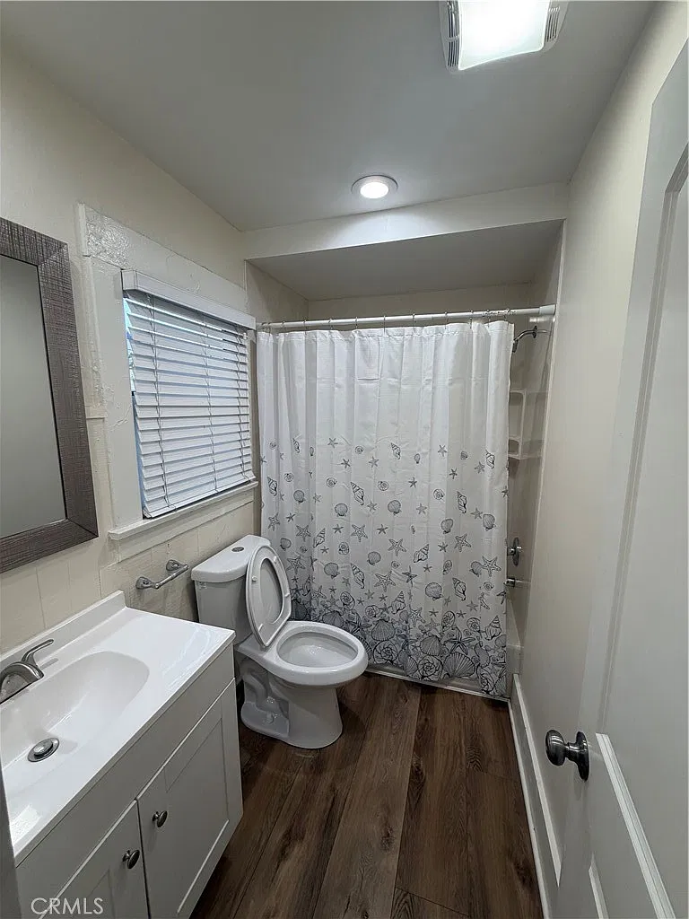 3 bed, 1084 sqft, $3,500 — Photo 4