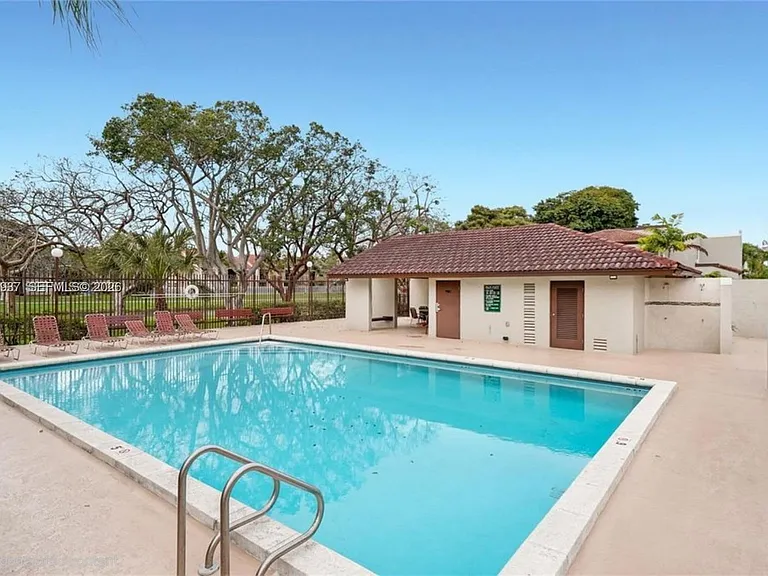 15370 SW 104th Ter #7 — Photo 18