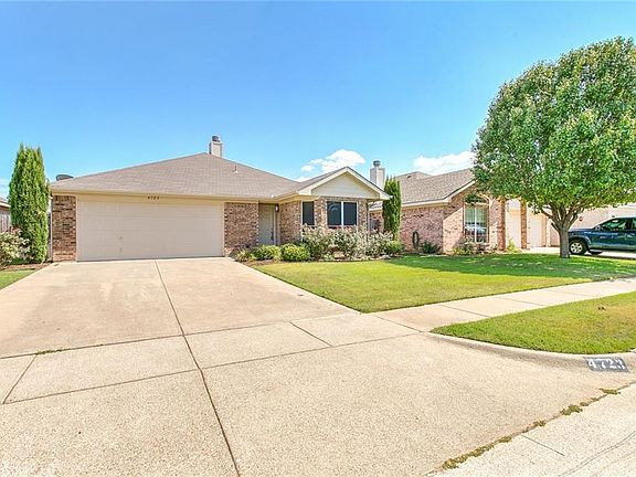 2nd image of 4723 Topaz Ln