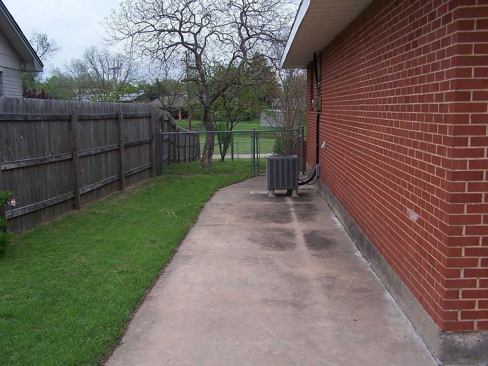 1st image of 2109 NW Austin Dr