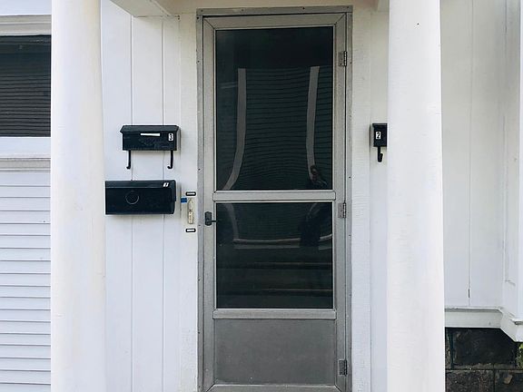 4th image of 444 Crescent St NE APT 2