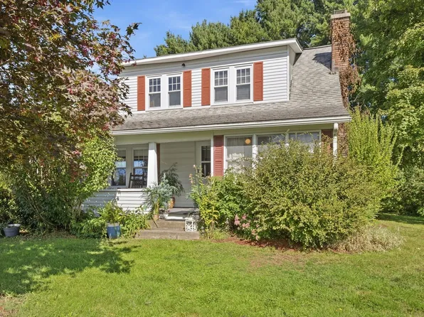 373 College Hwy, Southwick, MA 01077