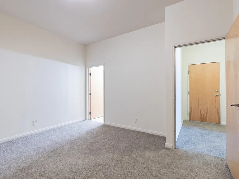 26 West Apartments — Photo 18