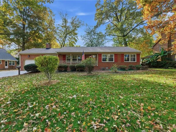 537 Kerry Lake Dr, Newport News, VA 23602