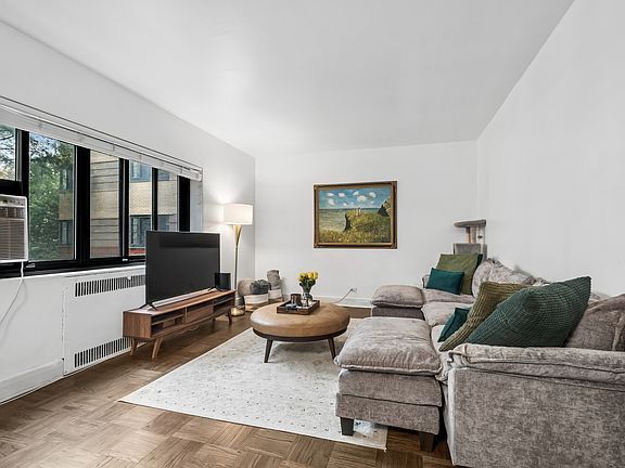 5th image of 5052 N Marine Dr APT D3