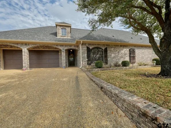108 Timber Creek Ct, Lindale, TX 75771
