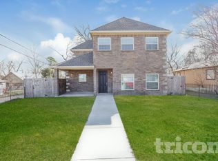 301 Mineral Wells St, Terrell, TX 75160