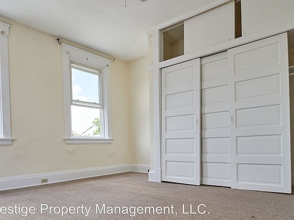 3rd image of 2316 Chickasaw St #02