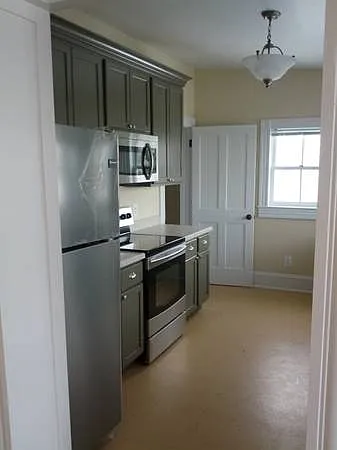 1 bed, 900 sqft, $1,350 — Photo 2