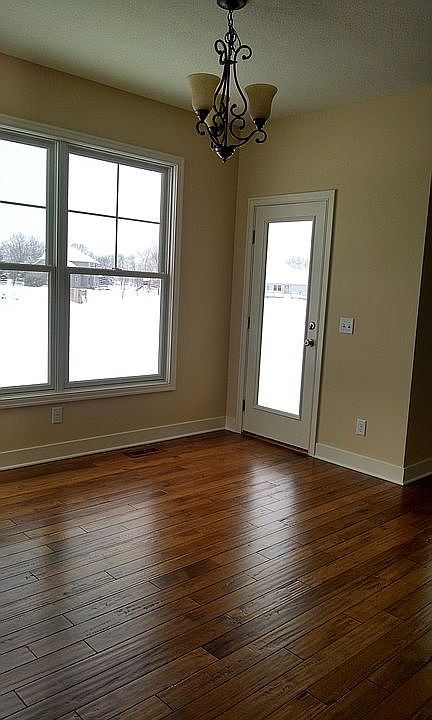 2nd image of 11400 Schoolhouse Dr