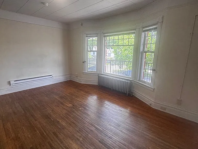 102-108 Jefferson St #500-514 — Photo 3