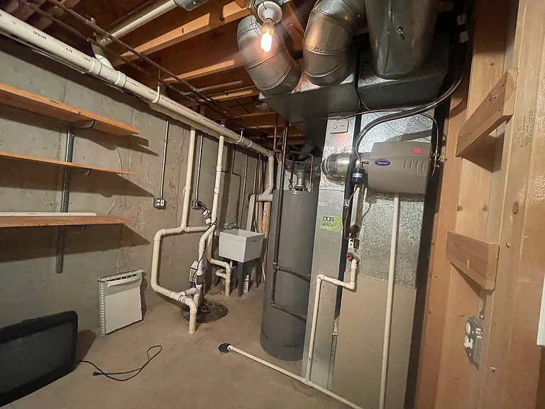 2393 Madiera Ct — Photo 22