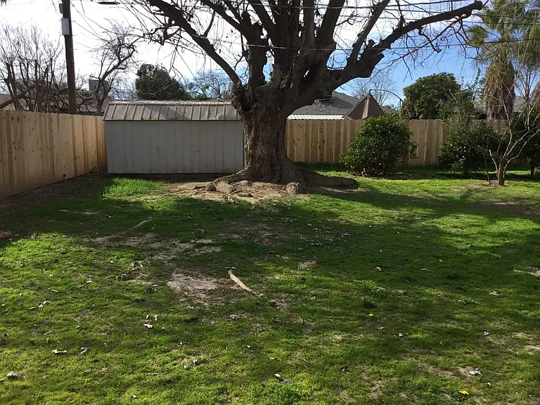 4143 N Warren Ave — Photo 15
