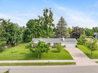 1025 Atkins Rd, Petoskey, MI 49770