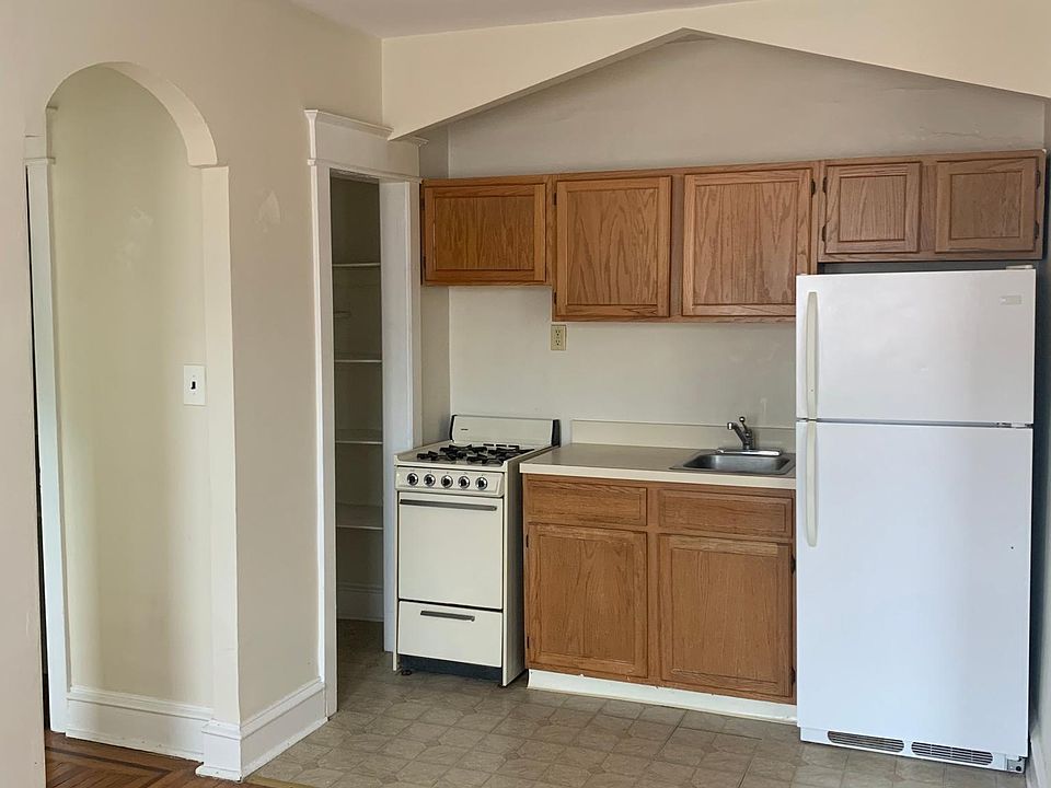 1st image of 144 W Allens Ln APT A12