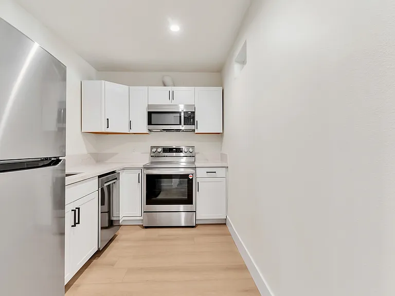 7846 Herschel Ave #7 — Photo 15
