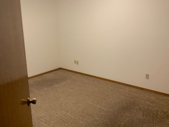 3rd image of 2116 Oxford Dr #2