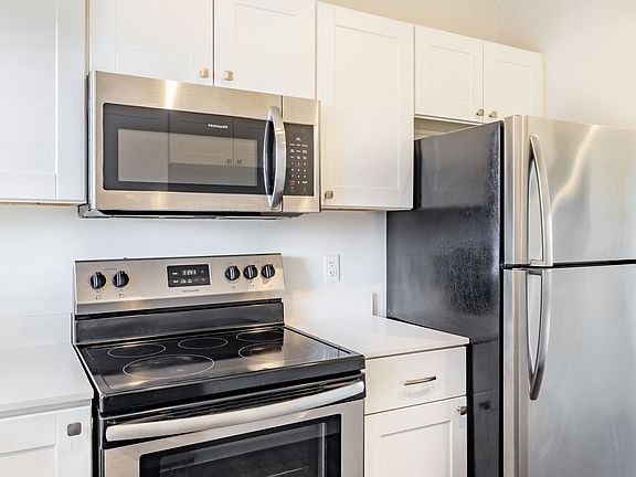5th image of 1515 Bennett Ave #4926D