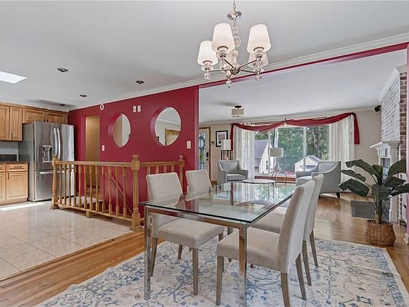 4th image of 194 Parkside Ave