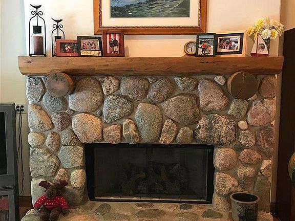 4th image of 9563 Echo Valley Dr