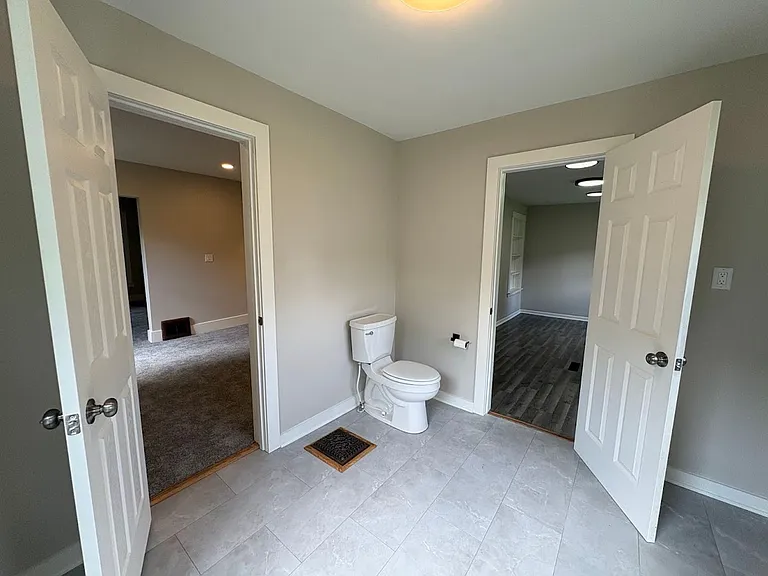 941 Carnegie Ave — Photo 11