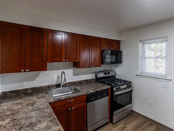 Kitchen (Maple Renovation)