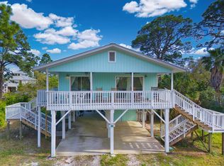748 W Bayshore Dr, Eastpoint, FL 32328