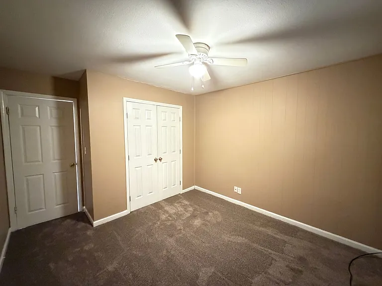 2906 Noe Ct — Photo 10