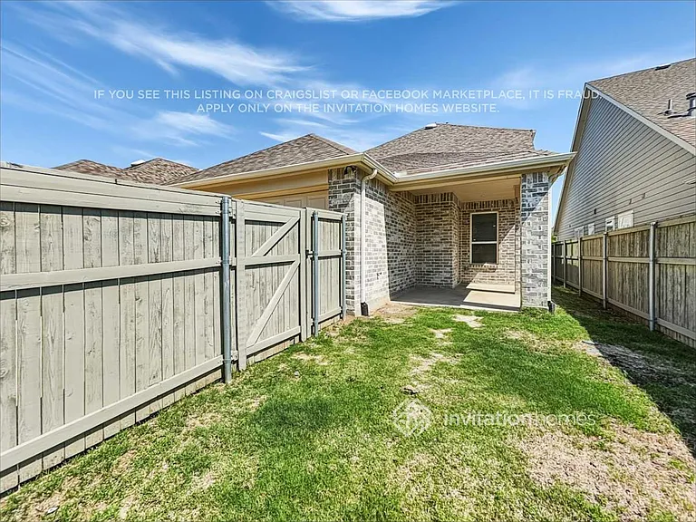2533 Stella Ln — Photo 19
