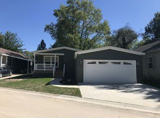 231 Northshore Rd, Elgin, IL 60123