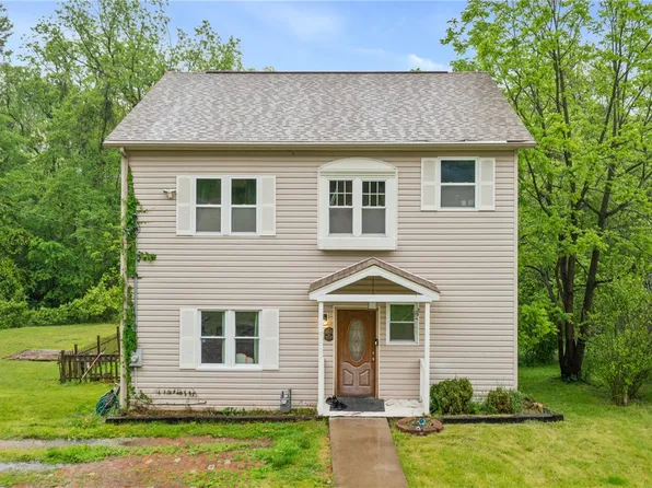 2883 Wilson St, Washington, PA 15301