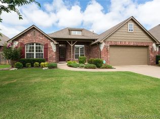 2500 S 14th St, Broken Arrow, OK 74012