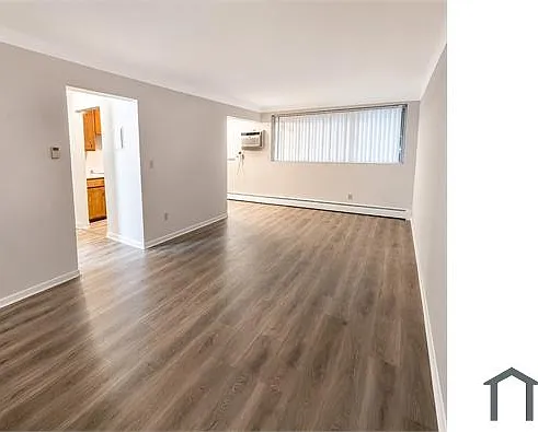 400 Larpenteur Ave W — Photo 4