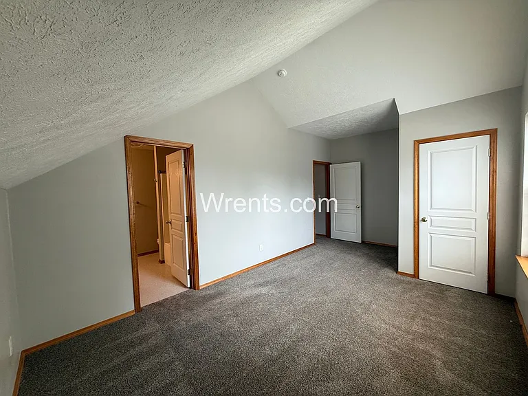 425 W 14th Ave — Photo 14