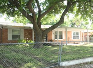 7622 Bronco Ln, San Antonio, TX 78227