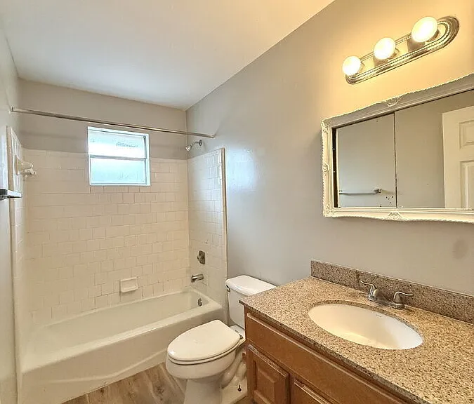 101 Woodhouse Ln #D — Photo 5