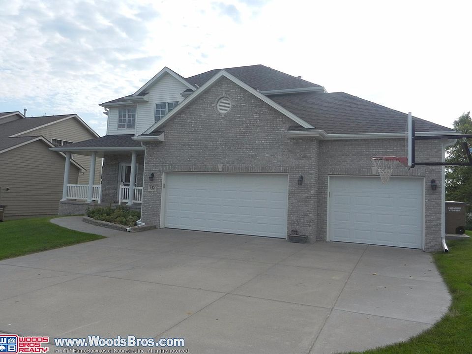 1st image of 6231 S 80th St