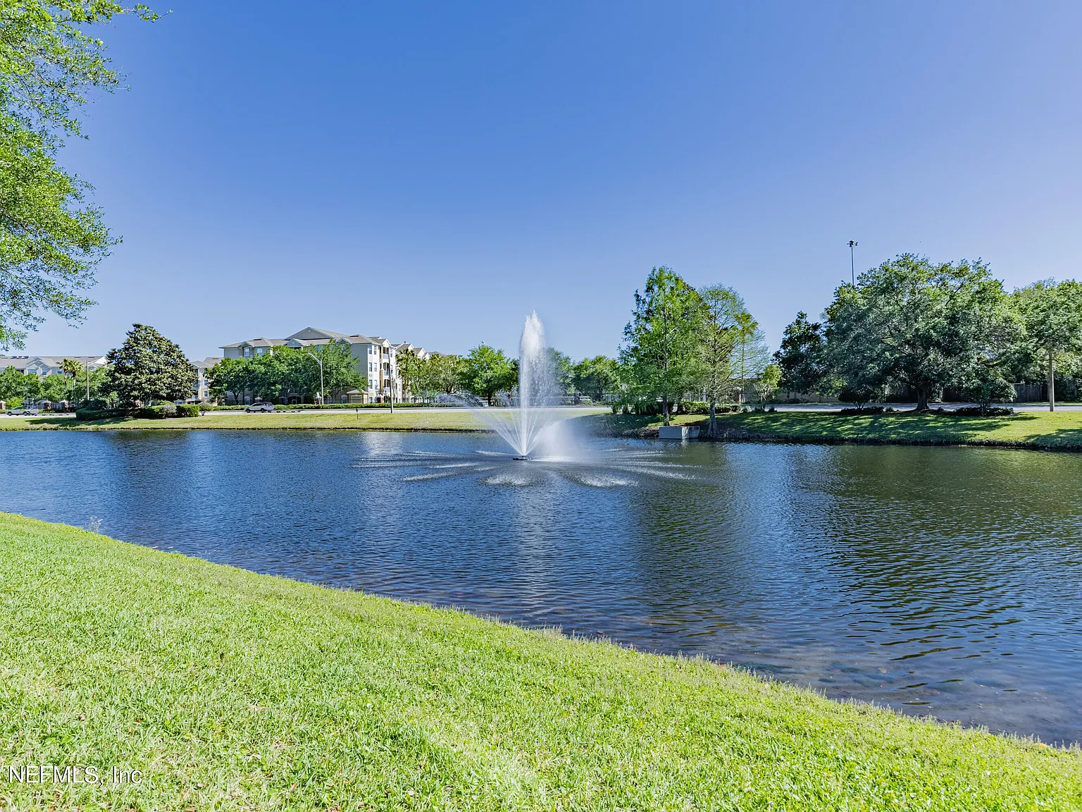 2 bed, 2.0 bath, 1244 sqft, $1,450 — Photo 1