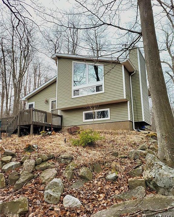 1st image of 9870 Deerwood Dr