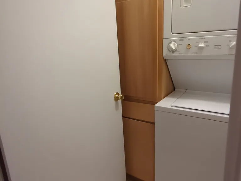 In-unit washer & dryer