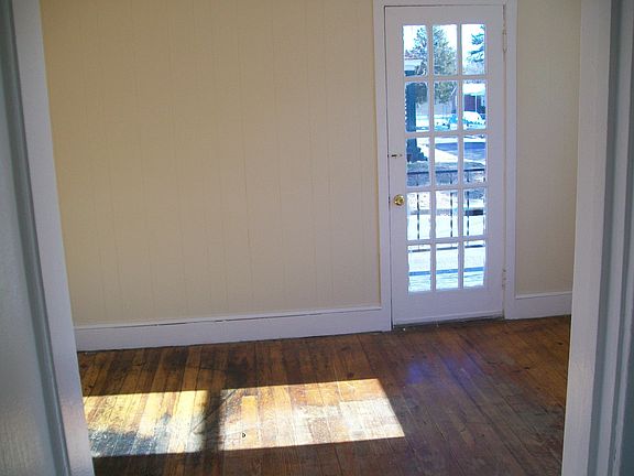 5th image of 420 Patrick Ave