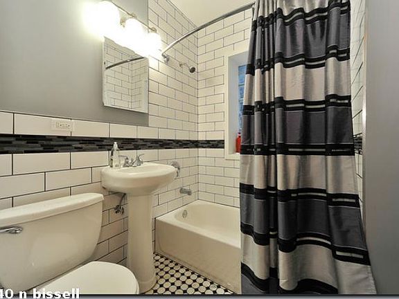 2nd image of 1940 N Bissell St #421