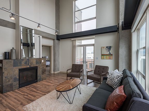 5th image of 2200 Market St APT 704
