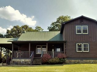 1802 Abiff Rd, Burns, TN 37029